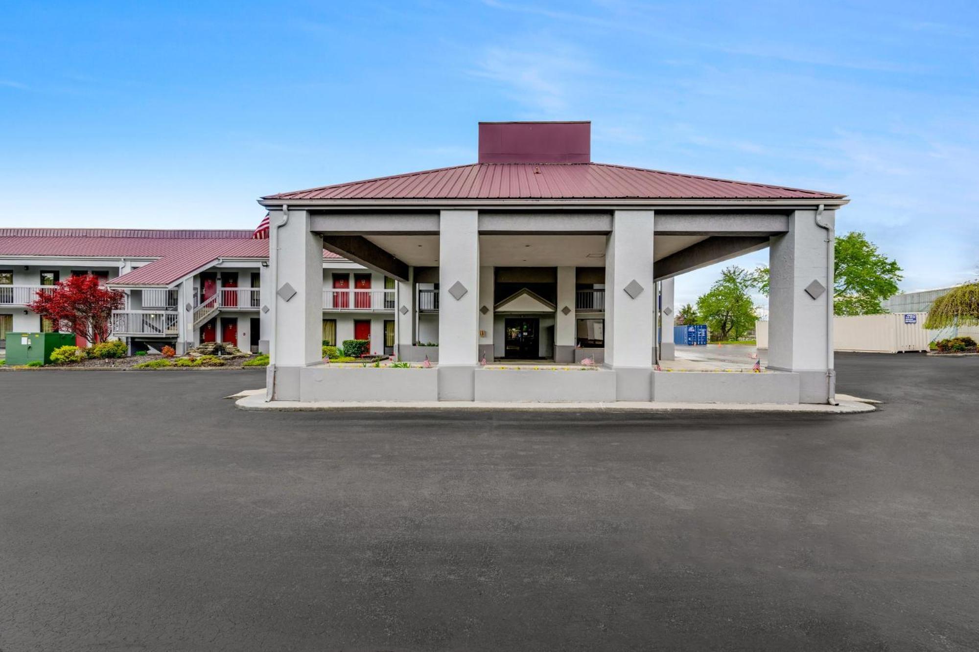 Red Roof Inn Kingsport Exterior photo