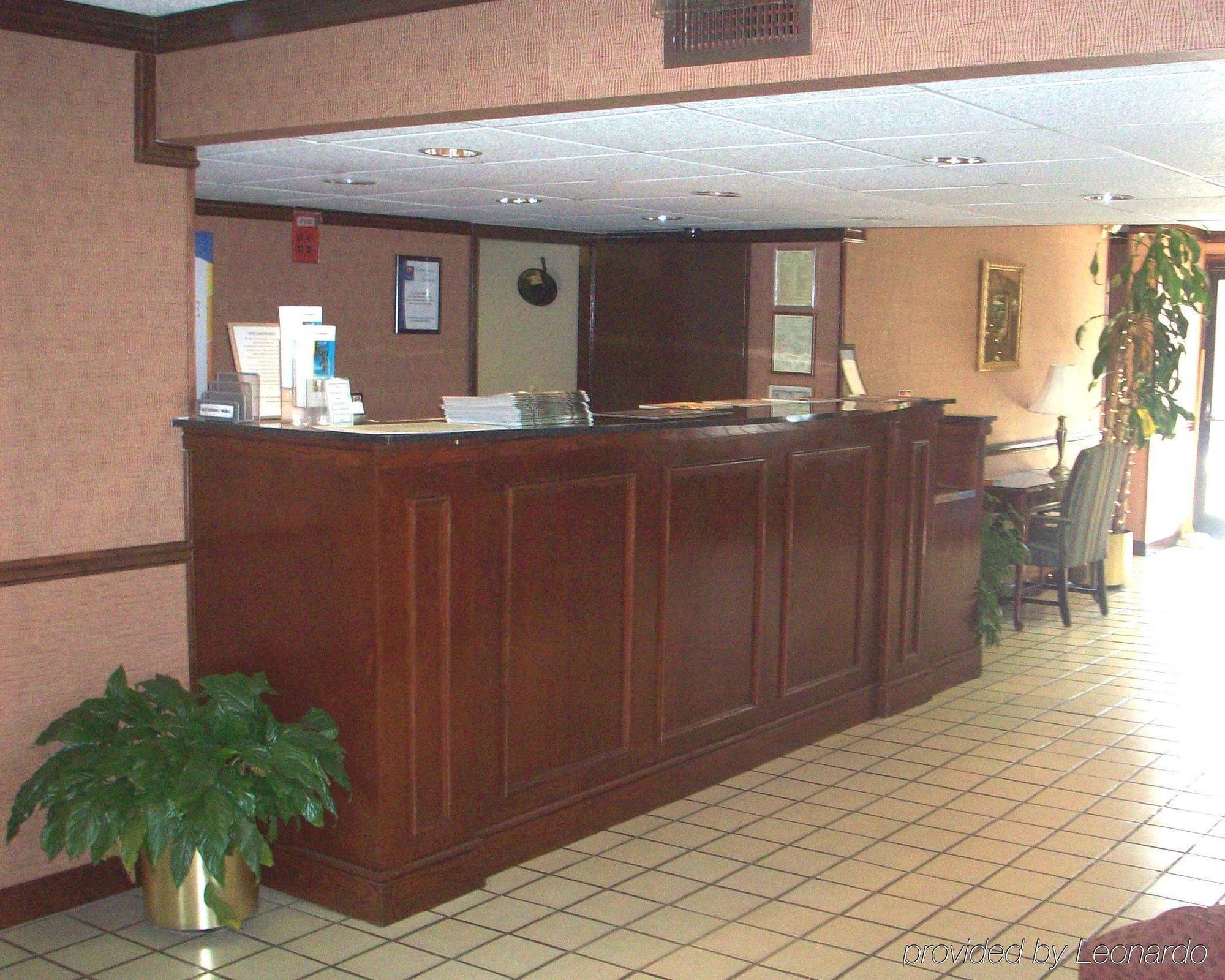 Red Roof Inn Kingsport Interior photo